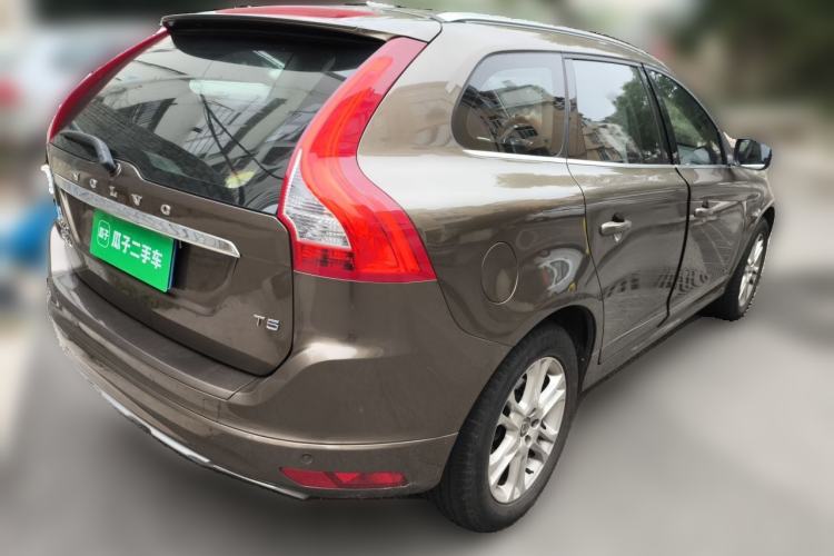 Used Volvo XC60 2016 T5 Smart Version Rear Right 45 Deg