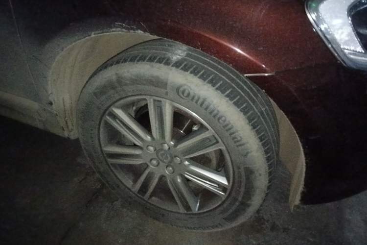 Used Volvo XC60 2016 T5 AWD Zhiyuan Edition Right Front Wheel Hub