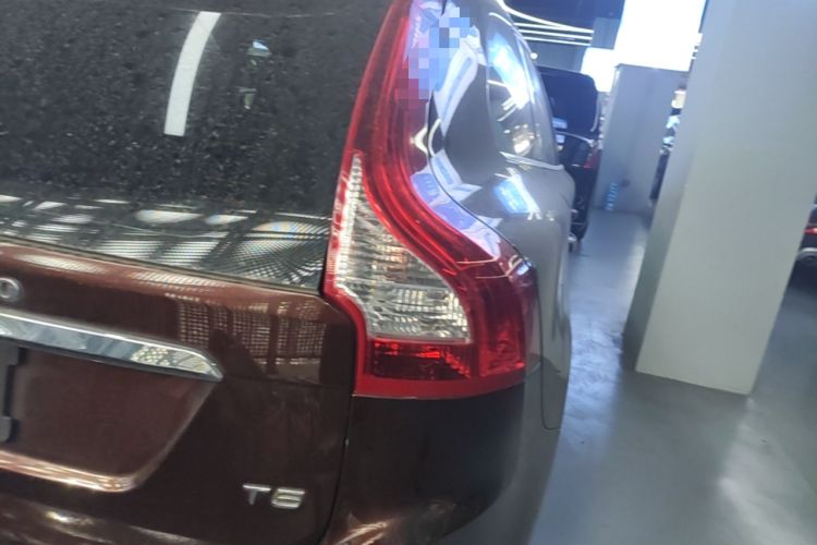 Used Volvo XC60 2016 T5 Smart Version Right Rear Taillight