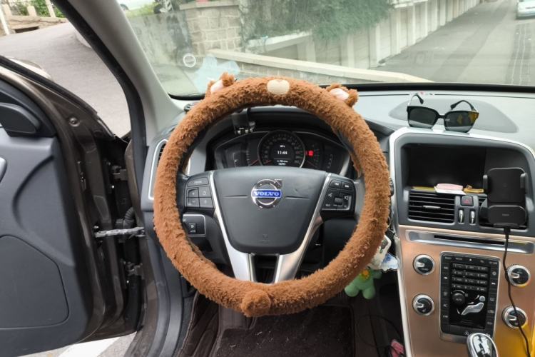 Used Volvo XC60 2016 T5 Smart Version Steering Wheel