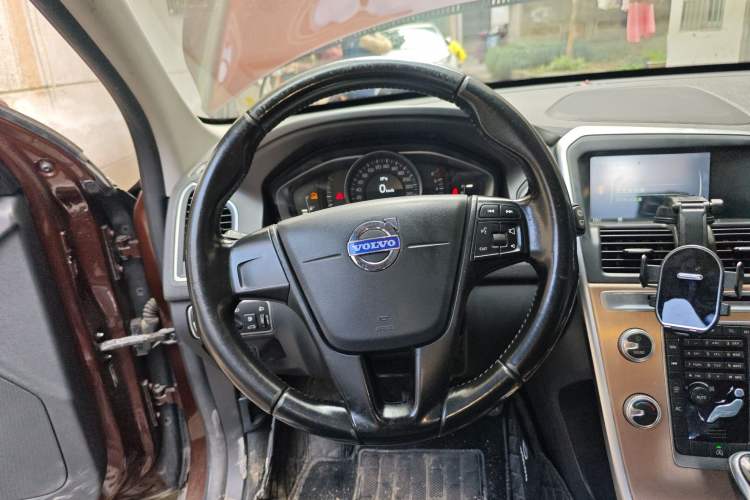 Used Volvo XC60 2016 T5 Smart Drive Edition Steering Wheel