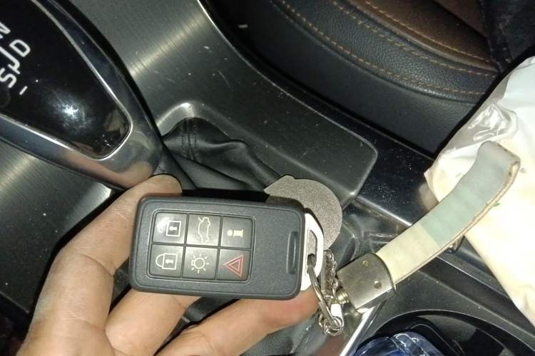 Used Volvo XC60 2016 T5 AWD Zhiyuan Edition Vehicle Key