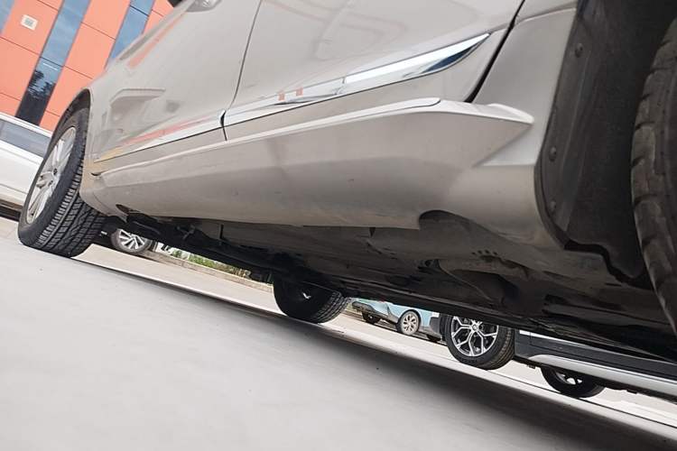 Used Volvo XC60 2016 T5 Smart Version Chassis Rear Left
