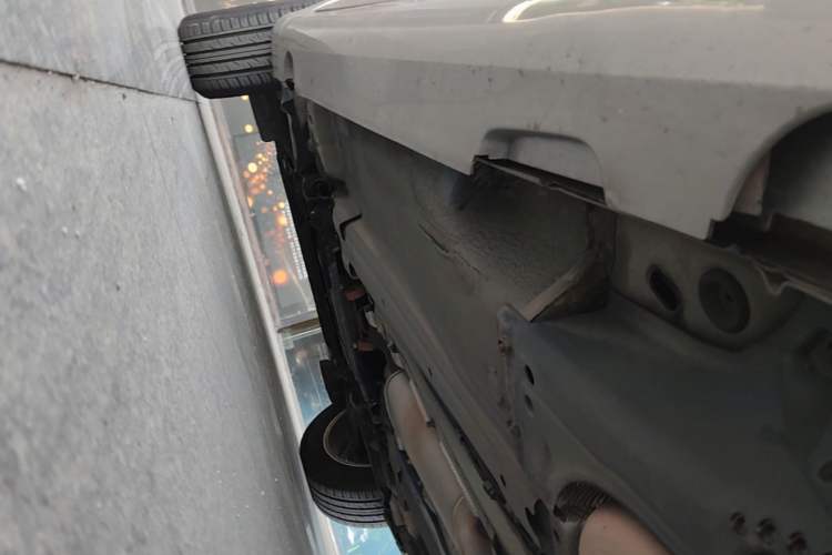 Used Volvo XC60 2016 T5 Smart Upgrade Model Chassis Rear Left