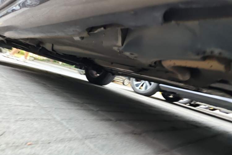 Used Volvo XC60 2016 T5 Smart Drive Edition Chassis Rear Left