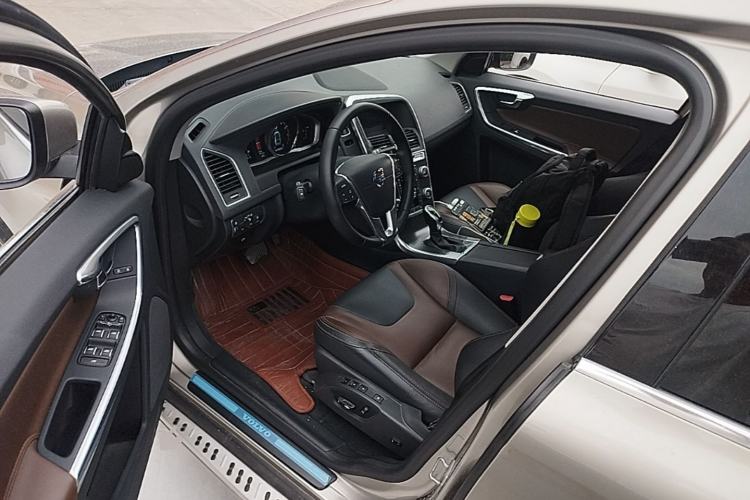 Used Volvo XC60 2016 T5 Smart Version Driver Seat