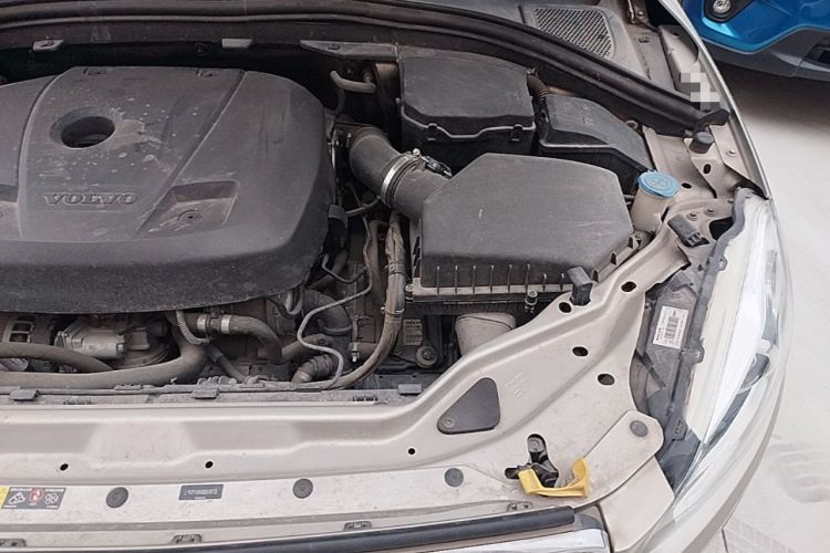 Used Volvo XC60 2016 T5 Smart Version Engine Bay Left