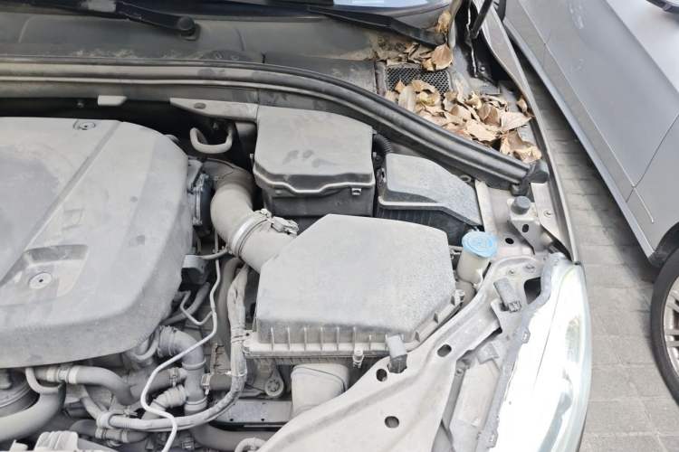Used Volvo XC60 2016 T5 Smart Drive Edition Engine Bay Left