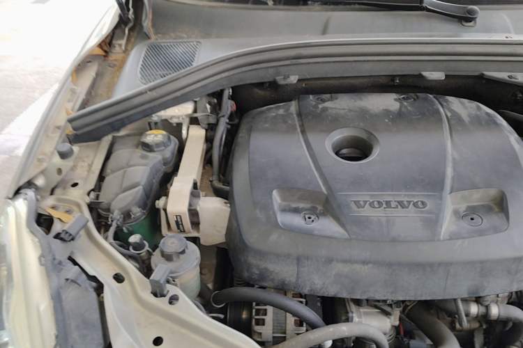 Used Volvo XC60 2016 T5 Smart Upgrade Model Engine Bay Right