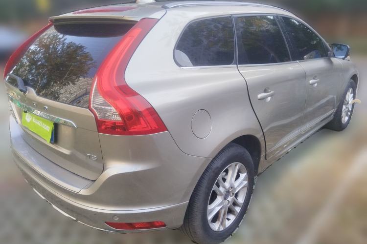 Used Volvo XC60 2016 T5 Smart Upgrade Model Exterior 5