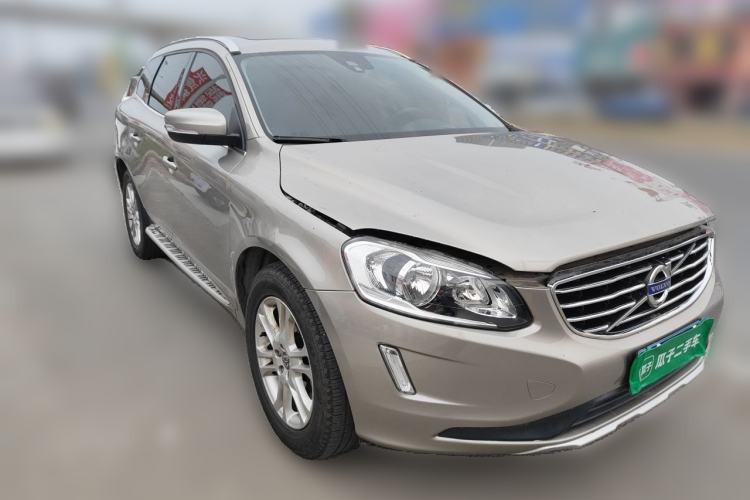 Used Volvo XC60 2016 T5 Smart Drive Edition Front Right 45 Deg