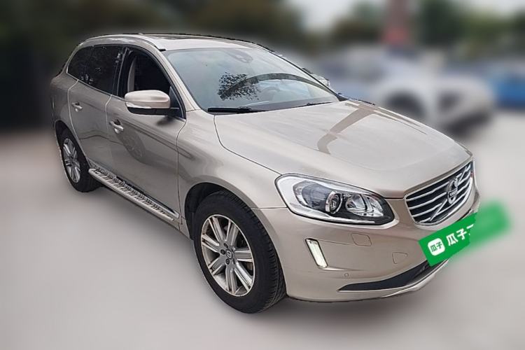 Used Volvo XC60 2016 T5 Smart Version Front Right 45 Deg