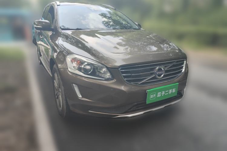 Used Volvo XC60 2016 T5 AWD Zhiyuan Edition Front Right 45 Deg