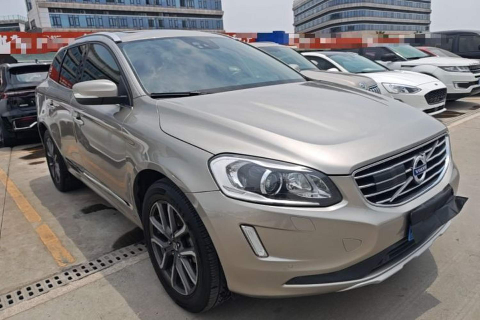 Used Volvo XC60 2016 T5 AWD Smart Drive Edition Front Right 45 Deg