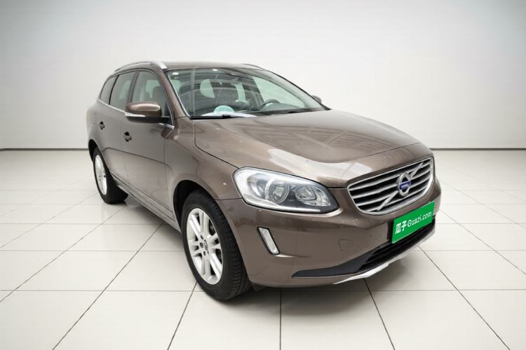 Used Volvo XC60 2016 T5 Smart Drive Edition Front Right 45 Deg
