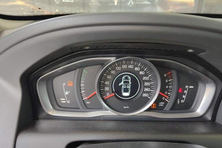 Used Volvo XC60 2016 T5 Smart Upgrade Model Instrument Cluster