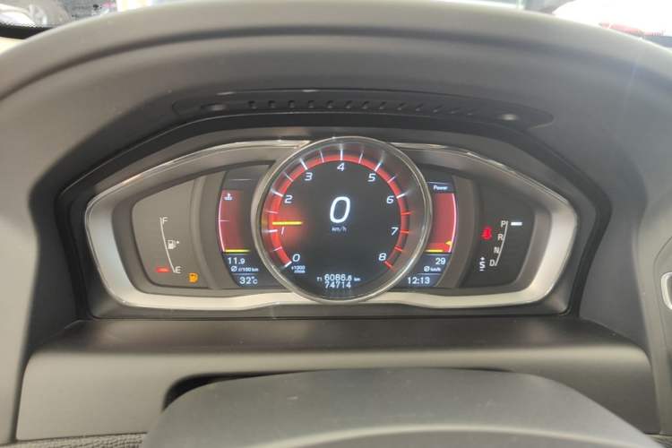 Used Volvo XC60 2016 T5 Smart Version Instrument Cluster