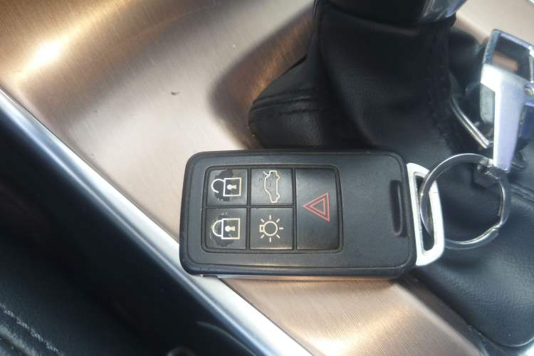 Used Volvo XC60 2016 T5 Smart Upgrade Model Interior 1