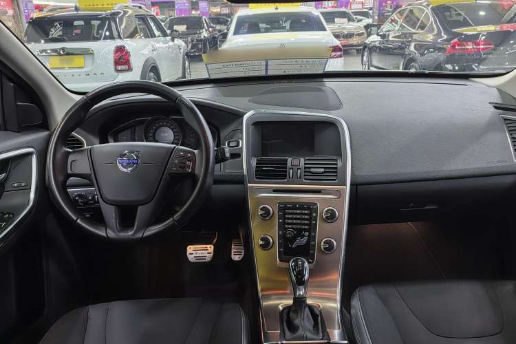 Used Volvo XC60 2016 T5 Smart Drive Edition Interior 1