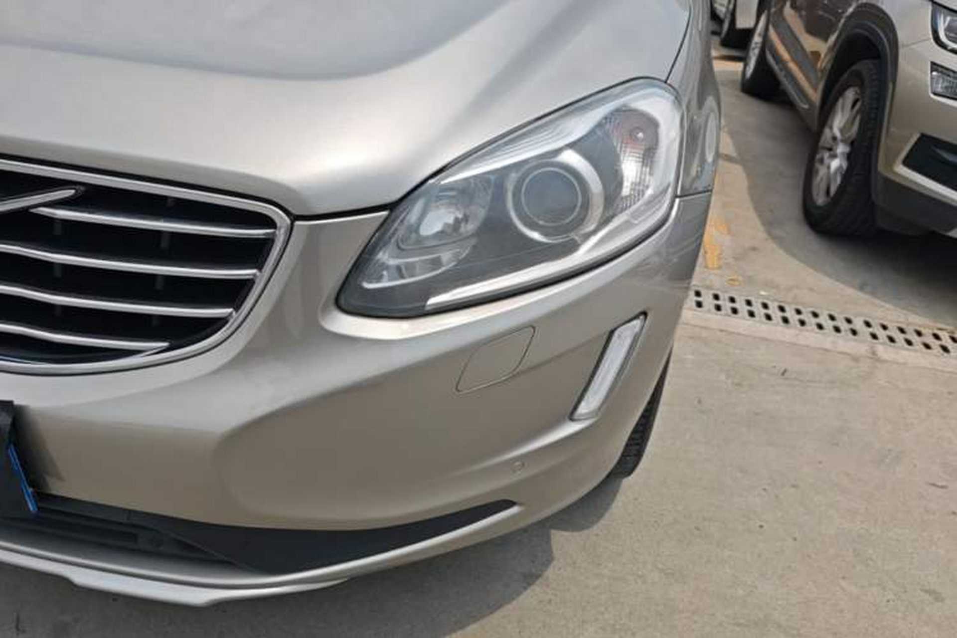 Used Volvo XC60 2016 T5 AWD Smart Drive Edition Left Front Headlight