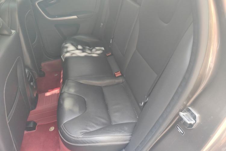 Used Volvo XC60 2016 T5 AWD Zhiyuan Edition Left Rear Seat