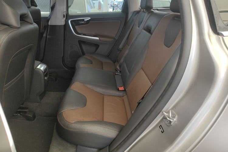 Used Volvo XC60 2016 T5 Smart Version Left Rear Seat