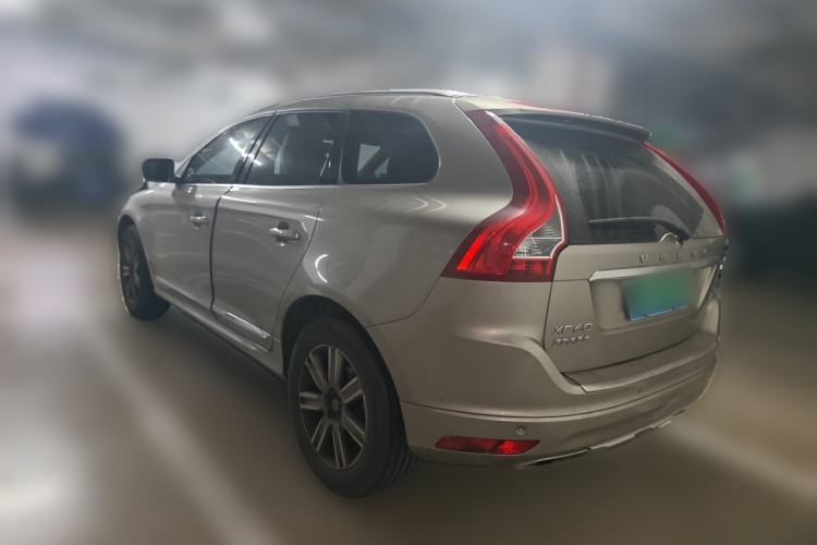 Used Volvo XC60 2016 T5 Smart Version Rear Left 45 Deg
