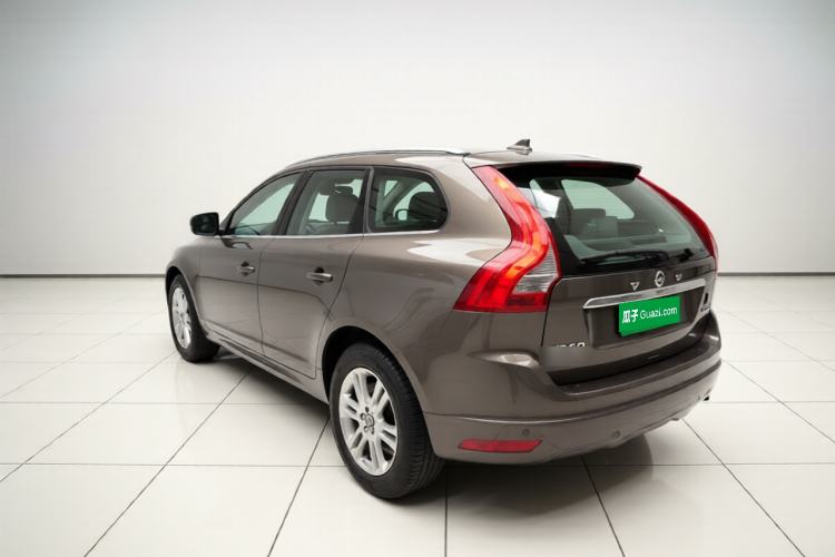 Used Volvo XC60 2016 T5 Smart Drive Edition Rear Left 45 Deg