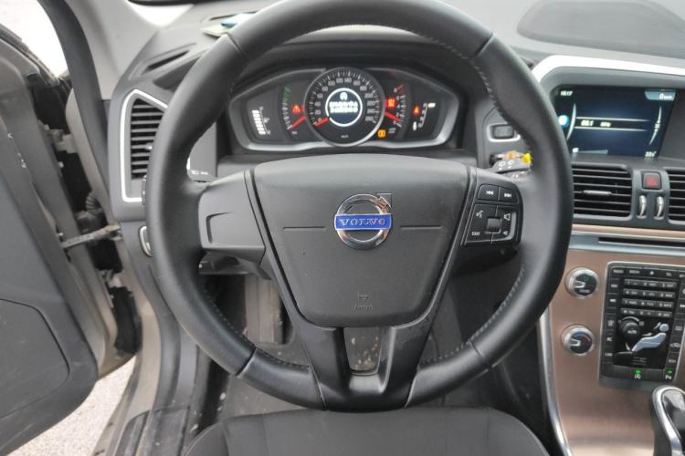 Used Volvo XC60 2016 T5 Smart Drive Edition Steering Wheel
