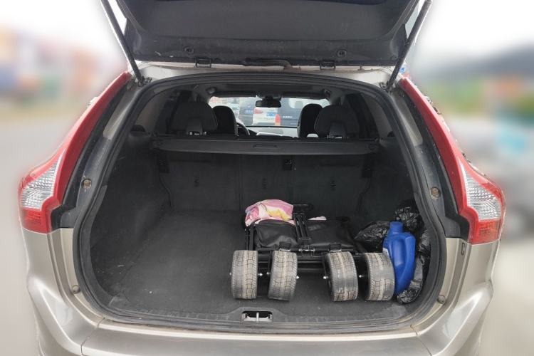 Used Volvo XC60 2016 T5 Smart Drive Edition Trunk