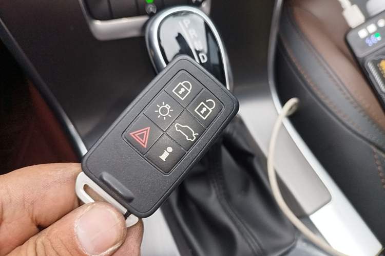 Used Volvo XC60 2016 T5 Smart Version Vehicle Key