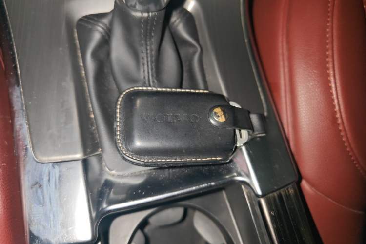 Used Volvo XC60 2016 T5 Smart Version Vehicle Key