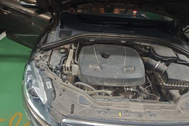 Used Volvo XC60 2016 T5 Smart Upgrade Model Engine Bay Right