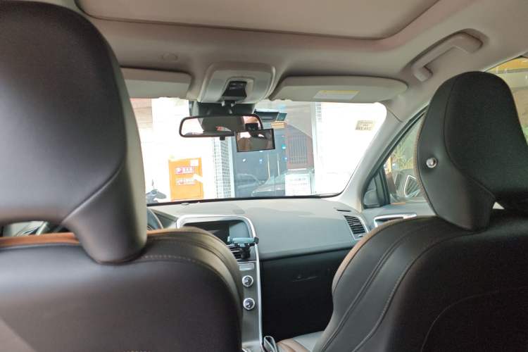 Used Volvo XC60 2016 T5 Smart Version Headliner