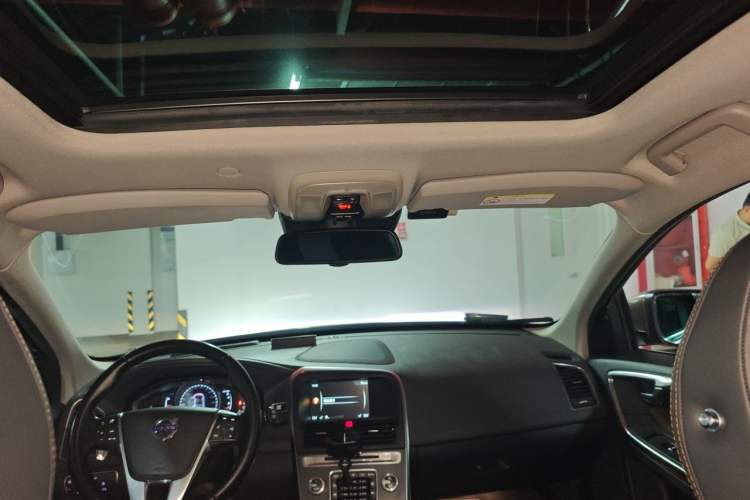 Used Volvo XC60 2016 T5 AWD Smart Drive Edition Headliner