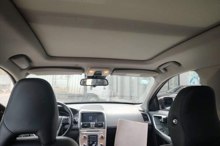 Used Volvo XC60 2016 T5 Smart Upgrade Model Headliner