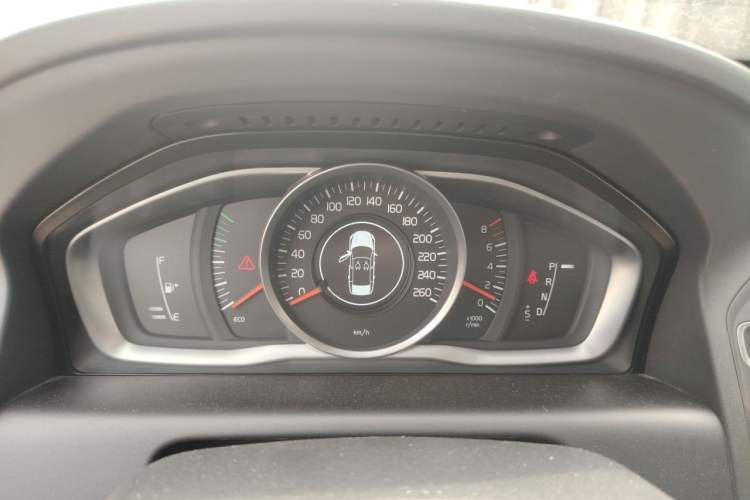 Used Volvo XC60 2016 T5 Smart Upgrade Model Instrument Cluster