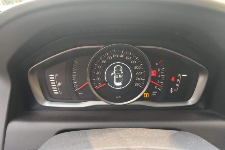 Used Volvo XC60 2016 T5 Smart Upgrade Model Instrument Cluster