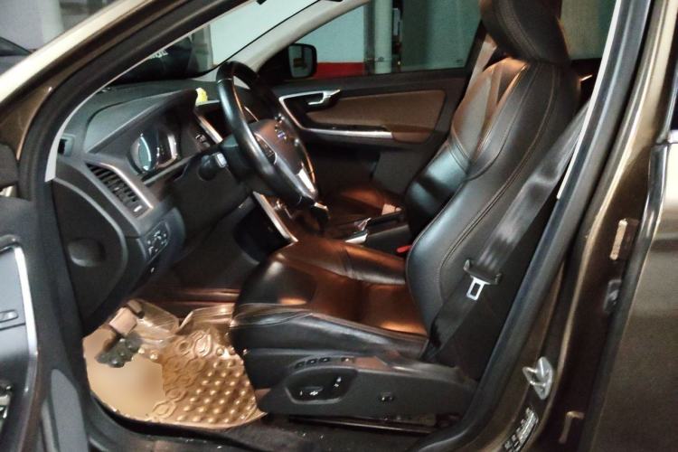 Used Volvo XC60 2016 T5 Smart Version Left Front Seat