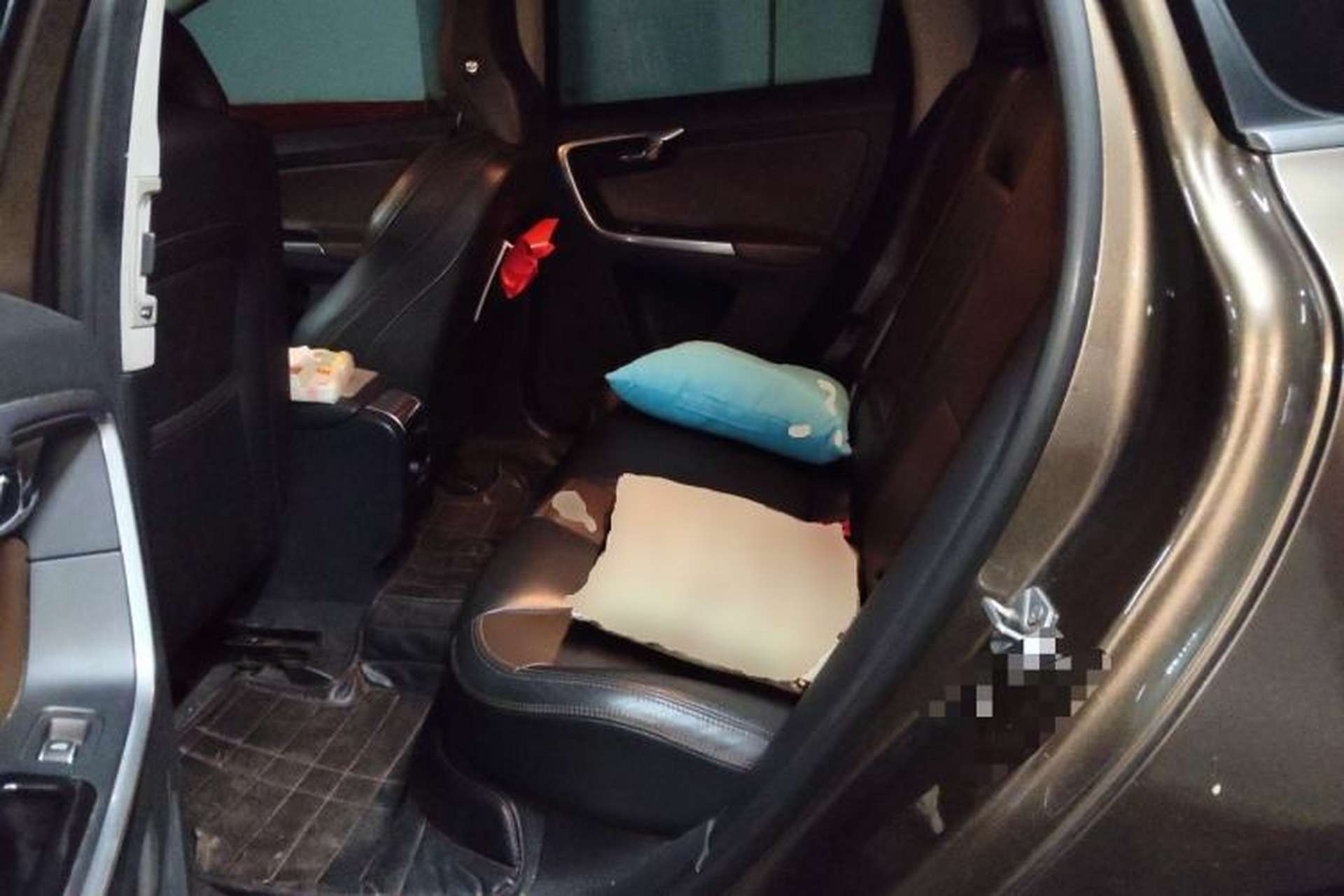 Used Volvo XC60 2016 T5 Smart Version Left Rear Seat