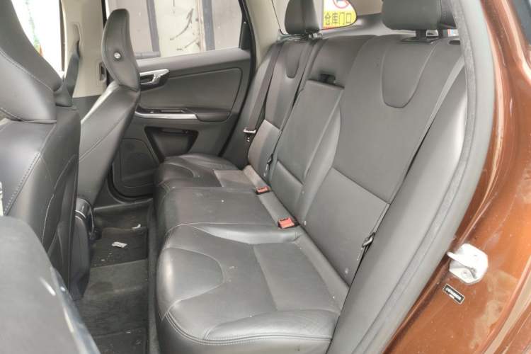 Used Volvo XC60 2016 T5 Smart Upgrade Model Left Rear Seat