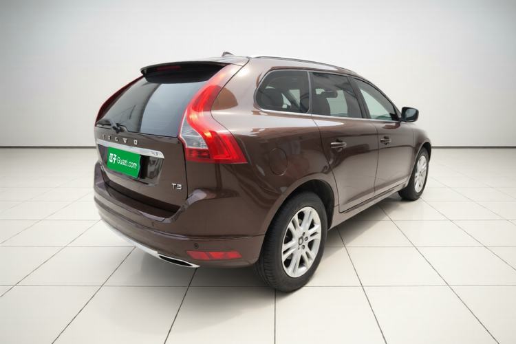 Used Volvo XC60 2016 T5 Smart Upgrade Model Rear Right 45 Deg