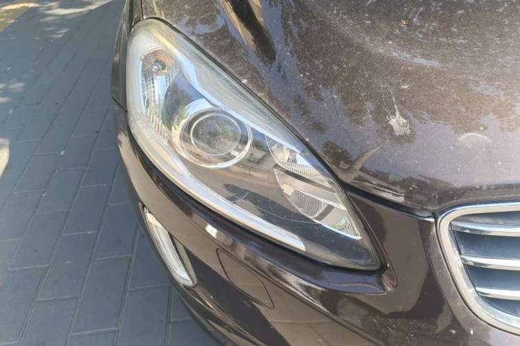 Used Volvo XC60 2016 T5 Smart Upgrade Model Right Front Headlight