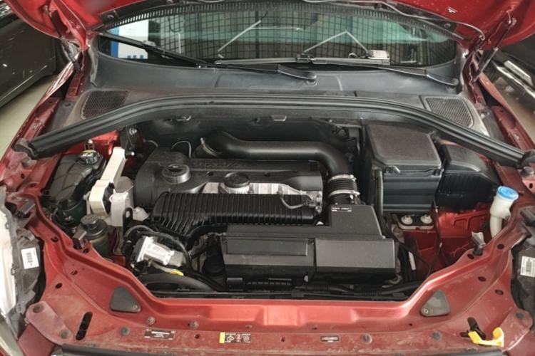 Used Volvo XC60 2016 T5 AWD Zhiyuan Edition Engine Bay