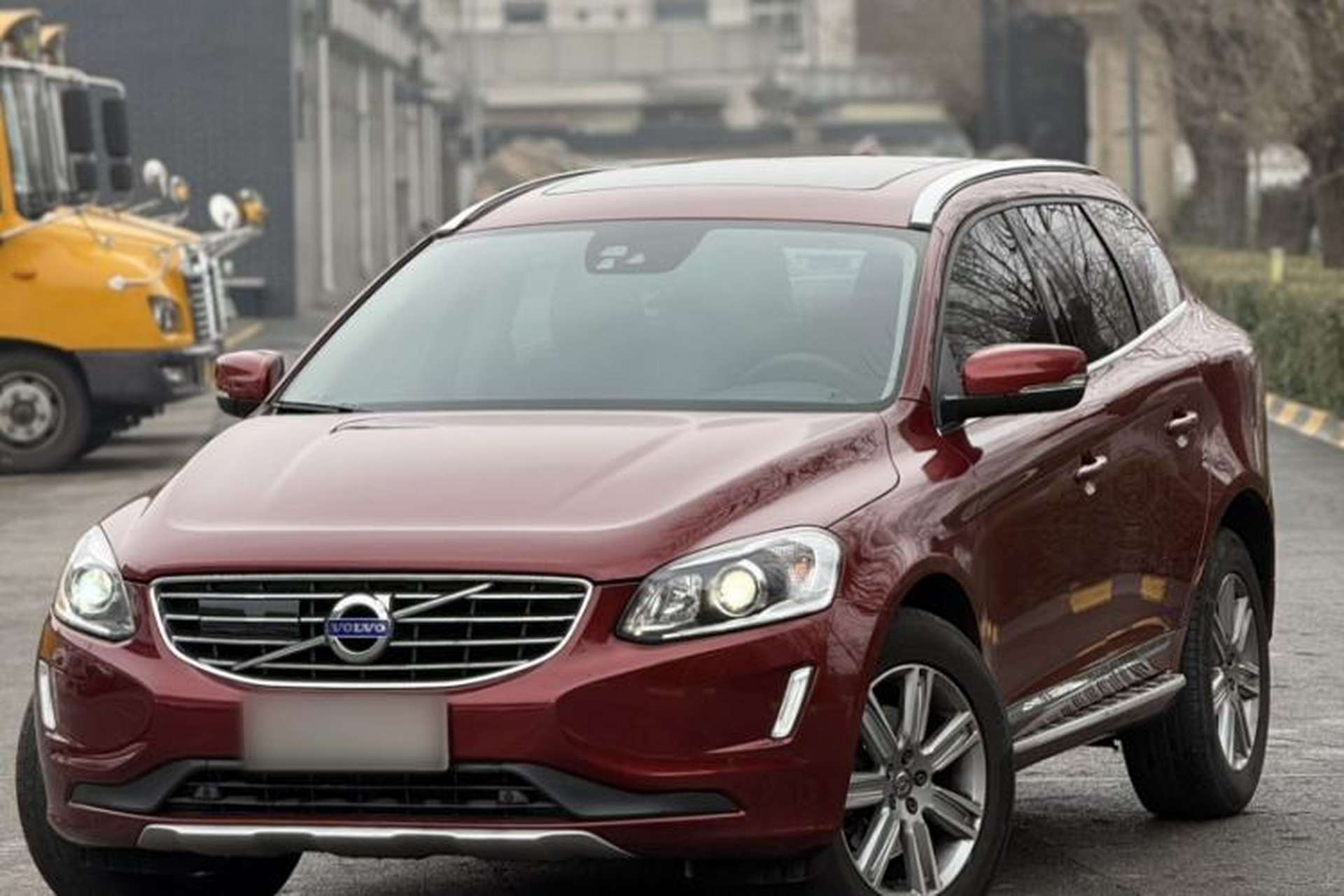 Used Volvo XC60 2016 T5 AWD Zhiyuan Edition Front Left 45 Deg