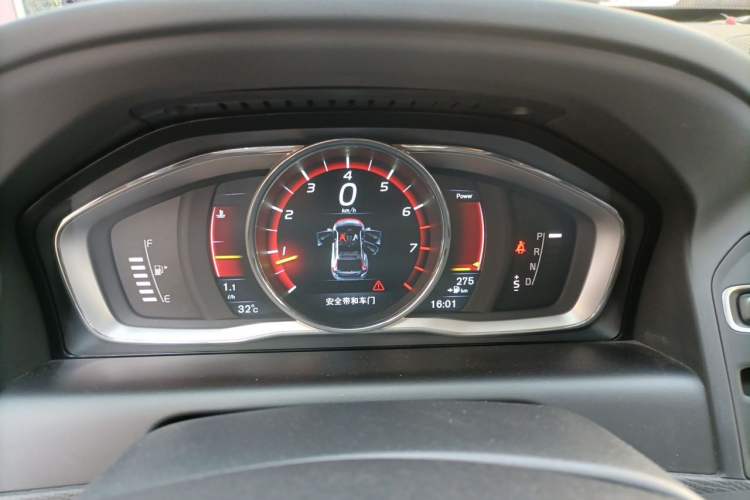 Used Volvo XC60 2016 T5 AWD Zhiyuan Edition Instrument Cluster