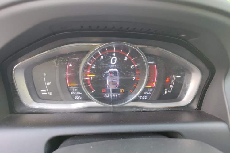 Used Volvo XC60 2016 T5 Smart Version Instrument Cluster