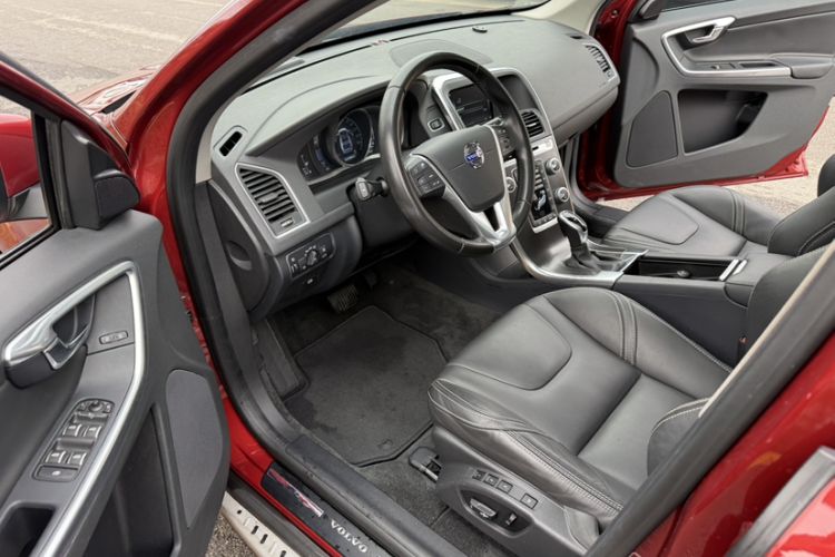 Used Volvo XC60 2016 T5 AWD Zhiyuan Edition Interior 8