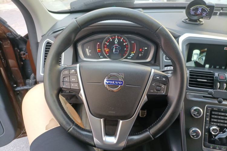 Used Volvo XC60 2016 T5 AWD Zhiyuan Edition Steering Wheel