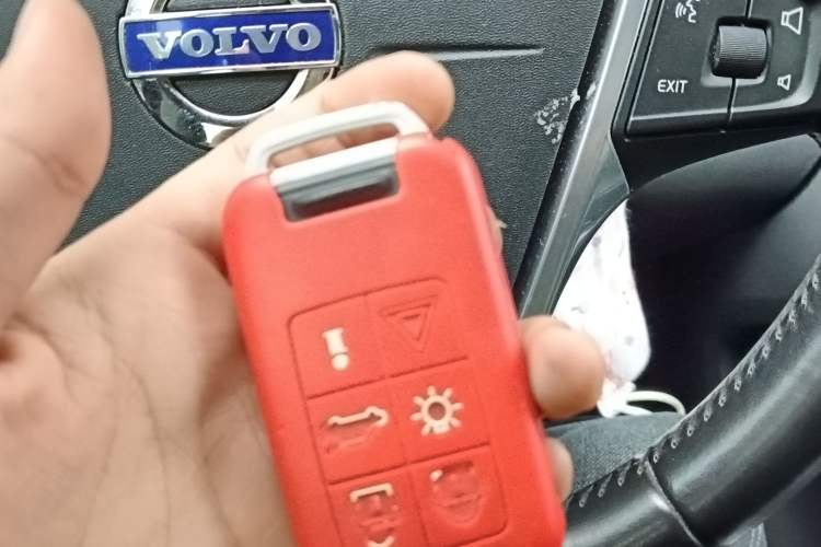 Used Volvo XC60 2016 T5 Smart Version Vehicle Key